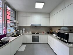 Delias (D18), Terrace #473422111